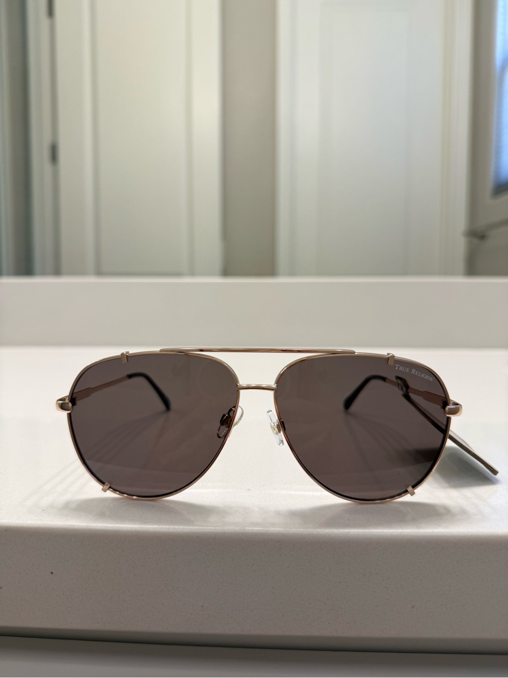 True Religion Gold Frame AVIATOR Sunglasses with Brown Lenses NWT